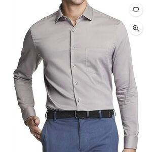 Van Heusen Men's Light Gray Dress Shirt